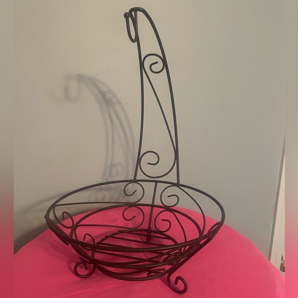 Wire Fruit and Banana Bowl